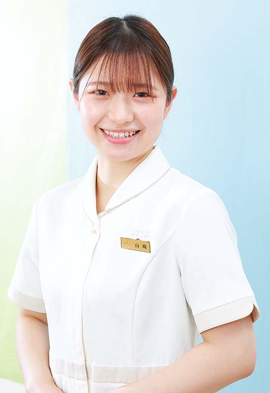 山崎理乃
